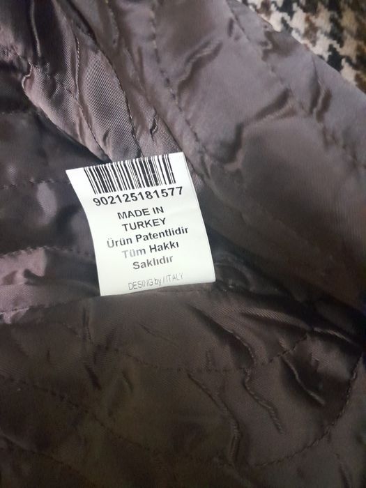 Продам пальто демисезонная.