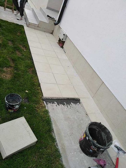 Servicii construcții – Gresie, Faianță, Marmură, Granit