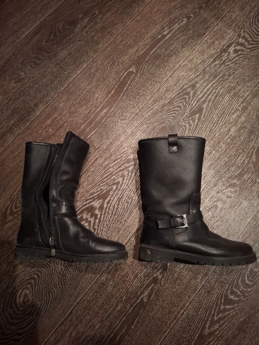 Уги женские продам