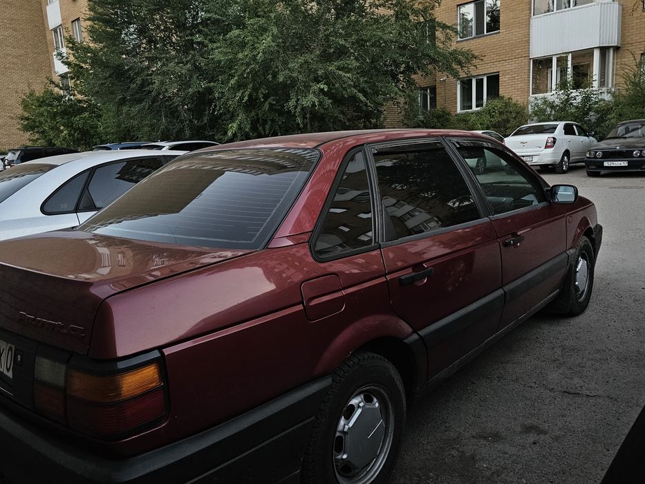 Volkswagen passat B3 1990
