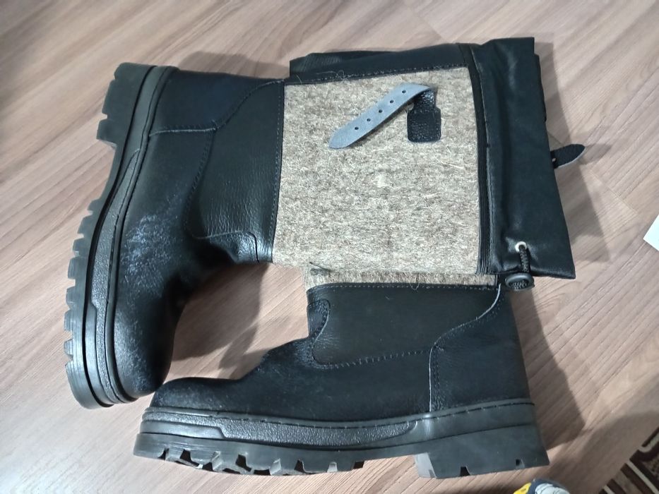 Продам валенки новые