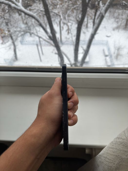 iPhone 13 с коробкой