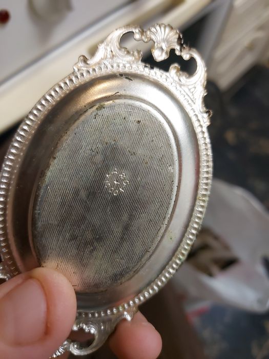 Din italia tava argint si taur