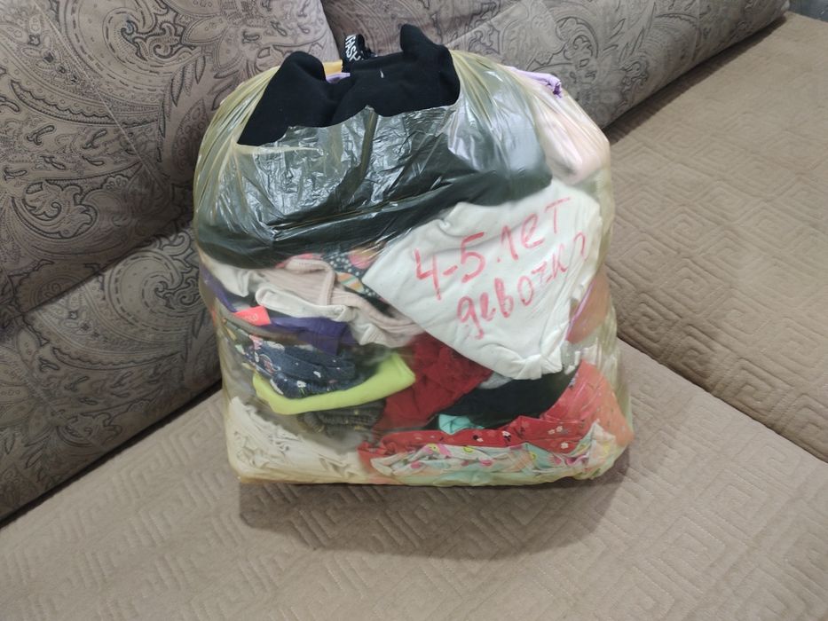 Детские куртки и одежда для девочки