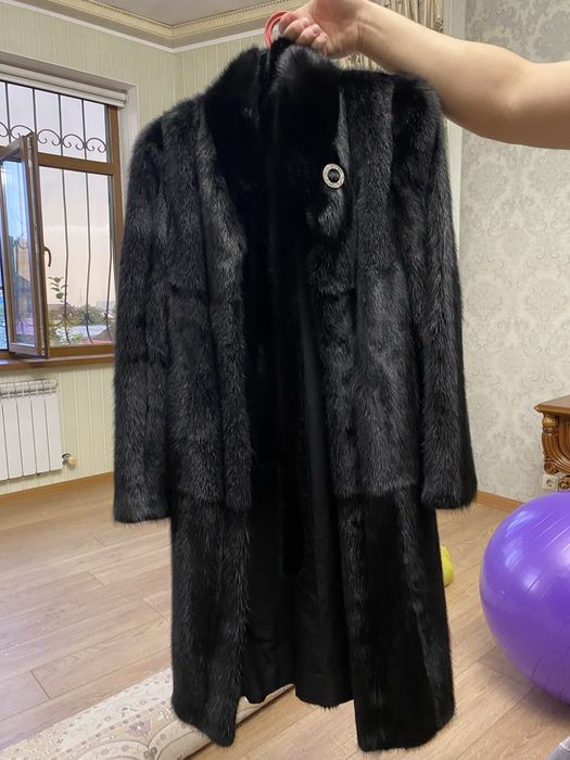 Продается шуба черный бриллиант