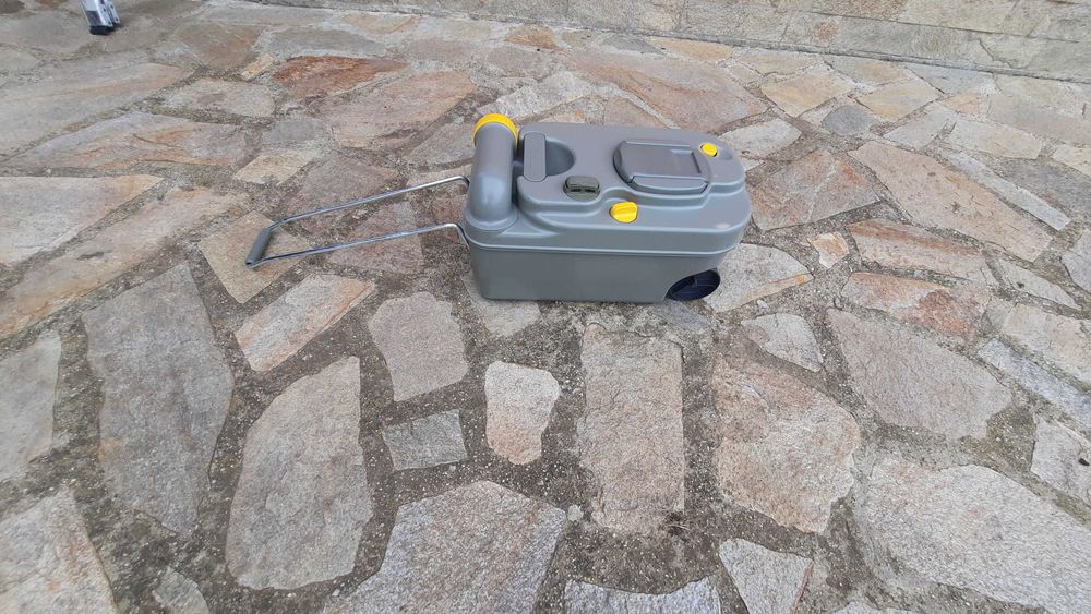 Химическа тоалетна THETFORD