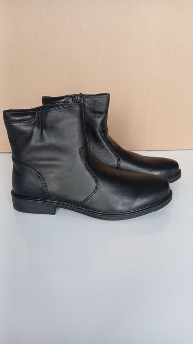 Продается спец обувь (рабочая обувь) из натуральной кожи.