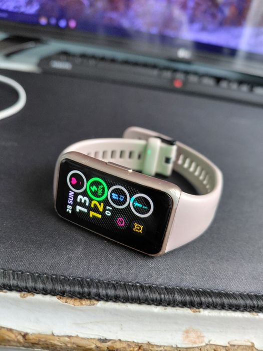 Ceas smartwatch Huawei femei, bluetooth