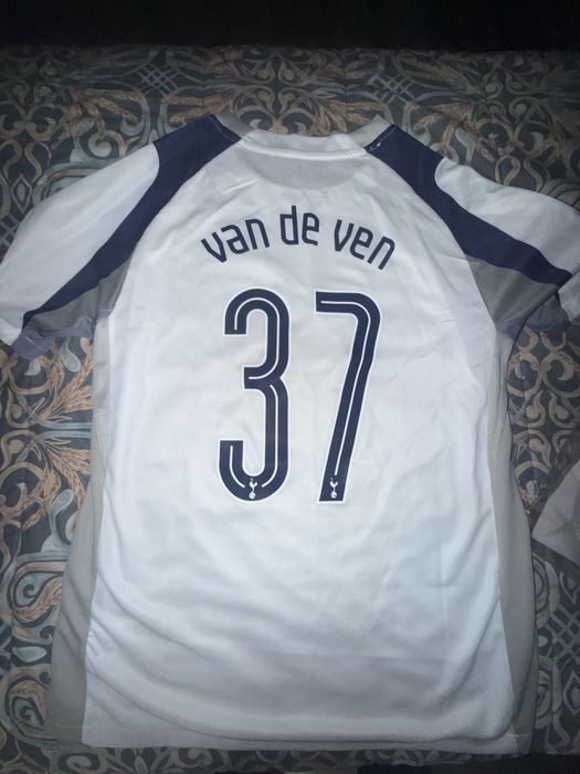 Футбольные формы с игроками