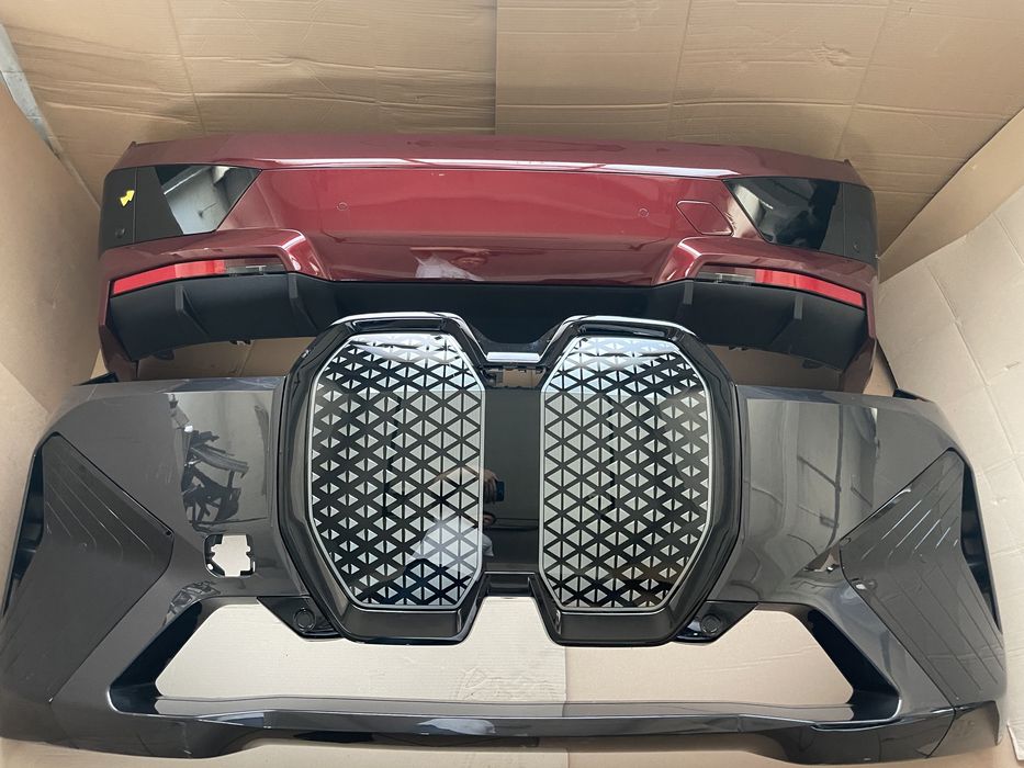 Bara fata  BMW iX I20 M-paket bara spate