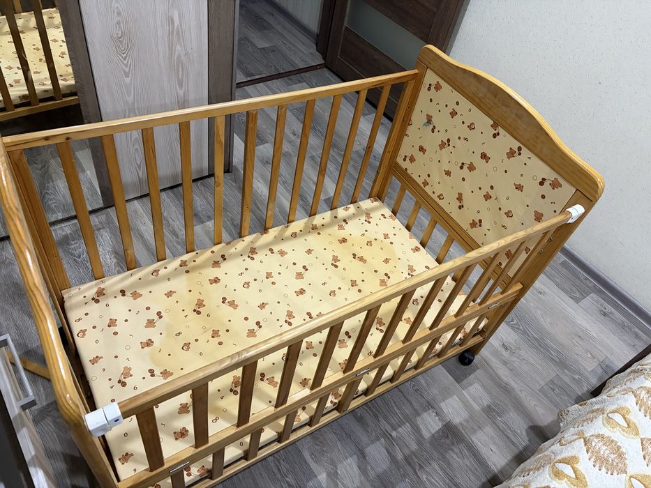 Продам кроватку