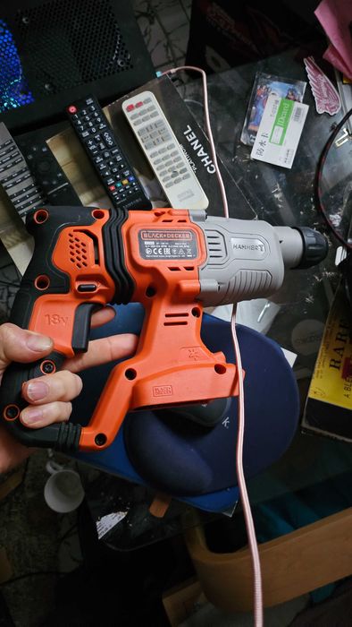 Black and decker rotopercutor bcd900  nou