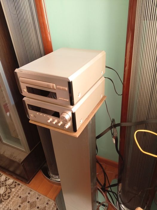 Yamaha E-200 stereo