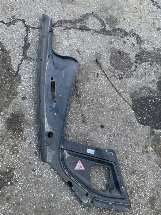 Дясна кора моторен отсег BMW F10/11 БМВ Ф10/11