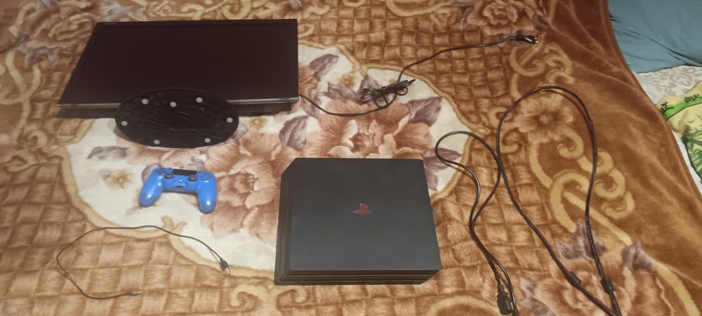 PS 4 pro + телевизор + джойстик