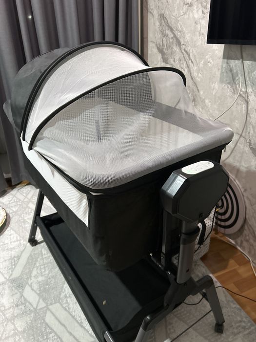 Продам кроватку качалку