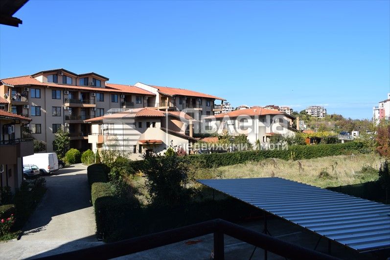 Продава се Двустаен апартамент в Царево - 108 кв.м за 963 €/кв.м - Снимка #11