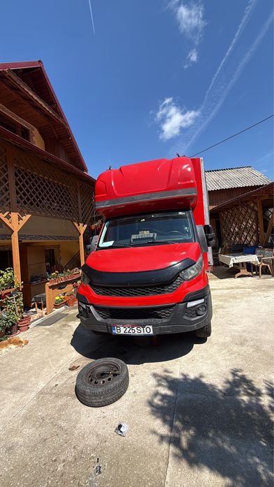 3 Iveco daily + 1 Fiat ducato - 8 pal, 12 pal , 14 pal , latime 245