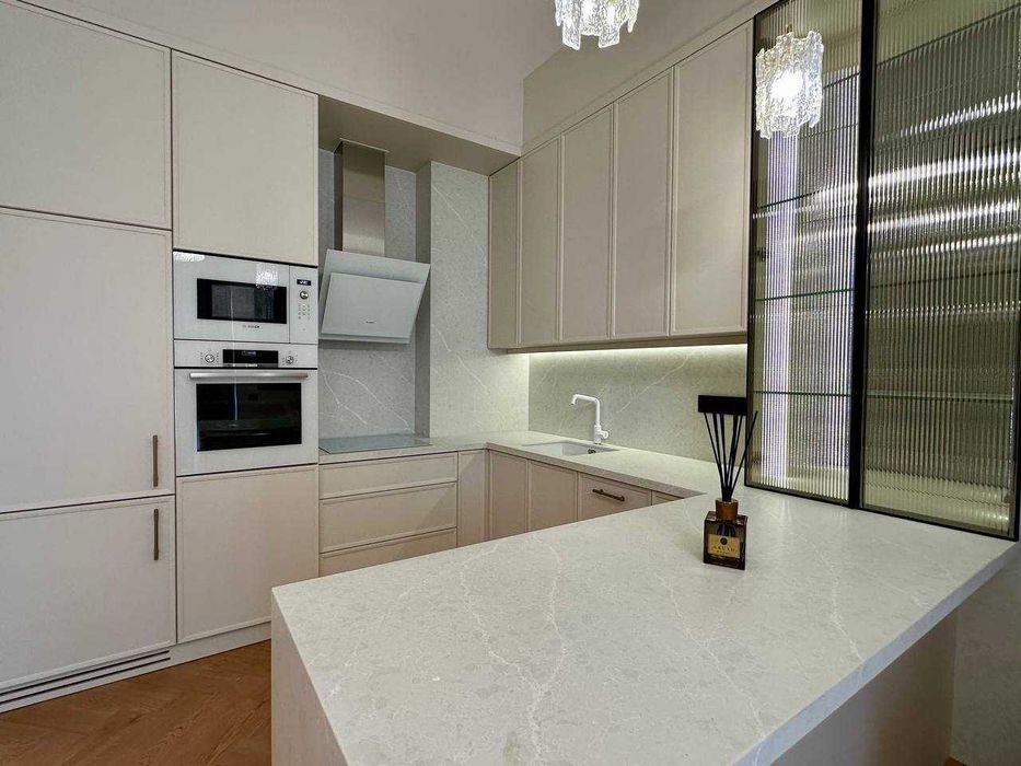 Golden House - Mirabad Avenue | Премиум ремонт 2/3/10
Площадь: 57 м²