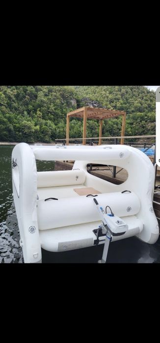 Catamaran gonflabil ,Electric
