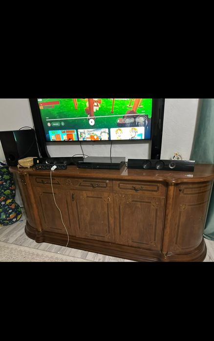 Шкаф шифонер диван стол деревянный