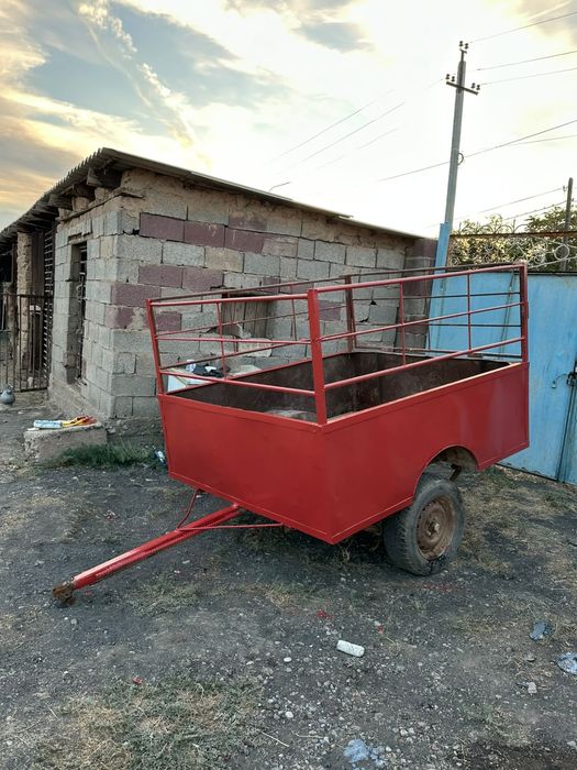 Прицеп сатылады.