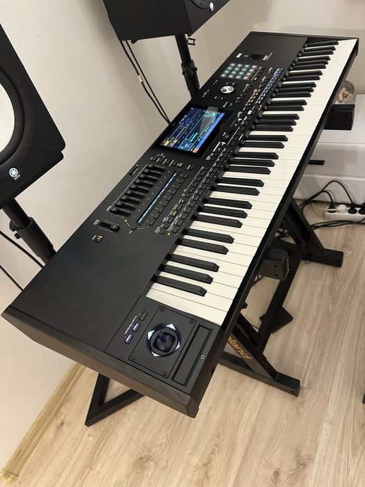 Korg pa5 x international