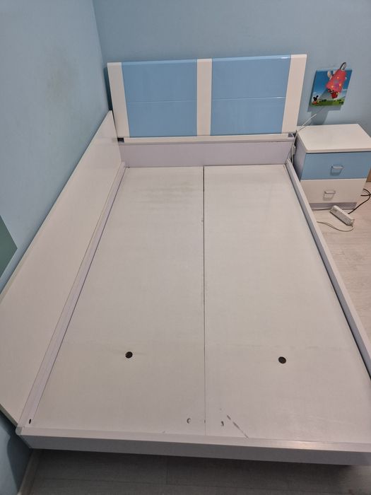 Mobilă completă dormitor băiat – MDF lucios