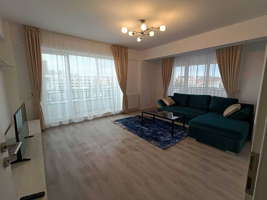 Proprietar inchiriez Apartament  3 camere +parcare acoperita, Tractorul   Brașov