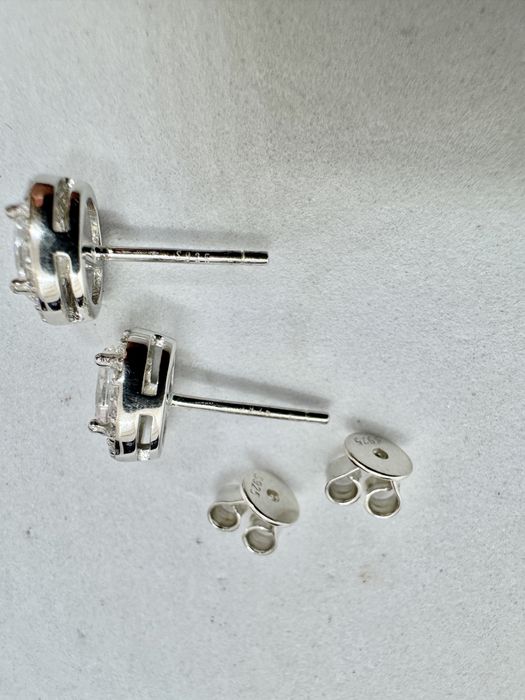 Сребърни обеци с мойсанит (Диамант) 0.5 карата