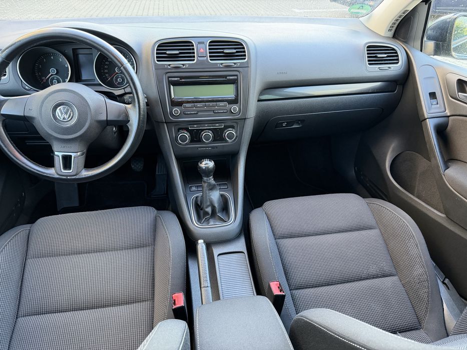 Vand volkswagen  golf 6 1,4 tsi,122 ps ,6viteze import Germania !