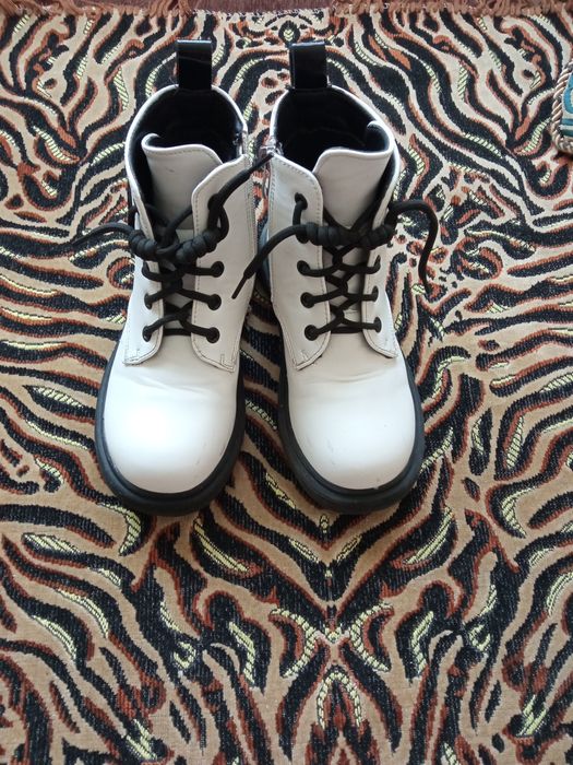 Демисезонные ботинки на девочку