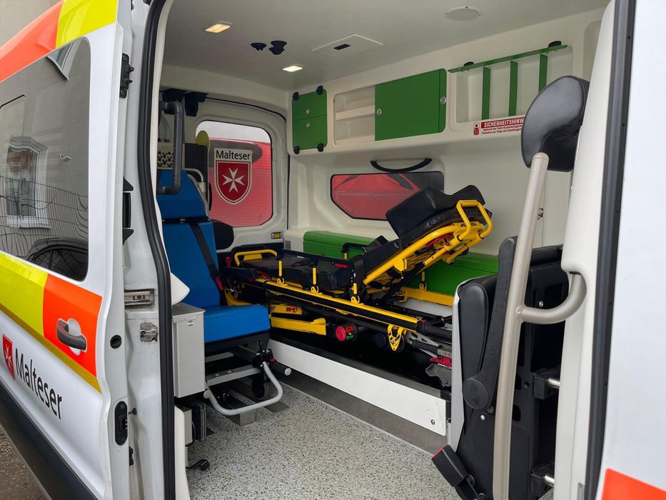 Ambulanta privată satu mare , transport pacienți pe targa ,carucior