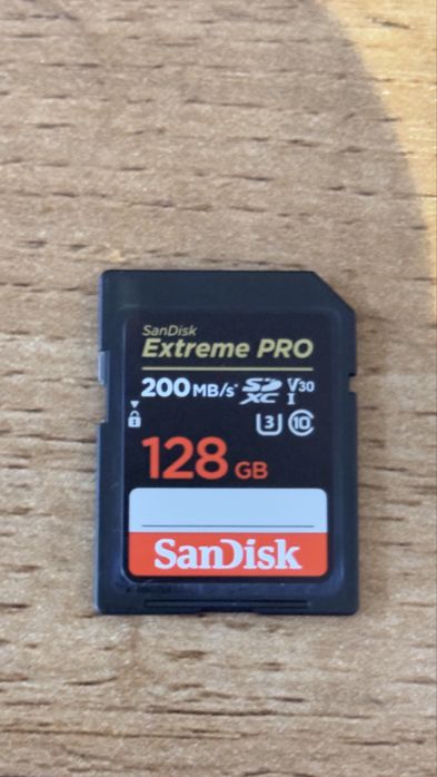 Canon R7 + rf50 f1.8 + rf16 f2.8