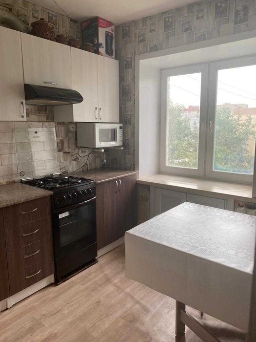 продам 2-х ком. квартиру в центре города