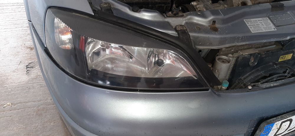Polish faruri, aplicare folie de protecție