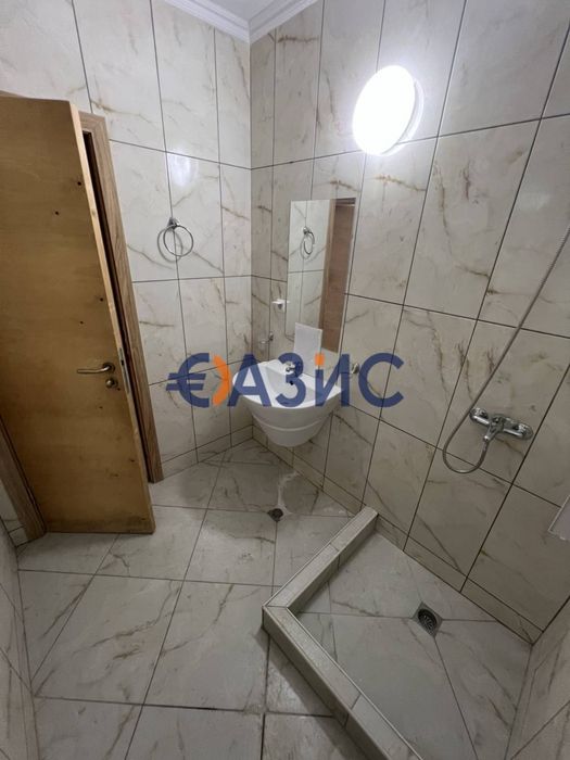 Продава се Двустаен апартамент в к.к. Слънчев бряг - 67 кв.м за 1314 €/кв.м - Снимка #11