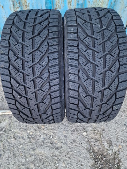 Anvelope 195.55.16+205.55.16+215.65.16+205.60.16+ 225.55.16+215.60.16