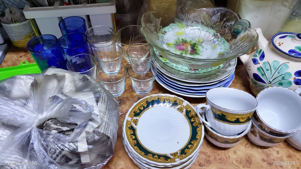 Отдам даром посуду