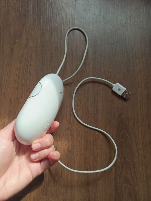 Mouse Apple,  cu fir, A1152