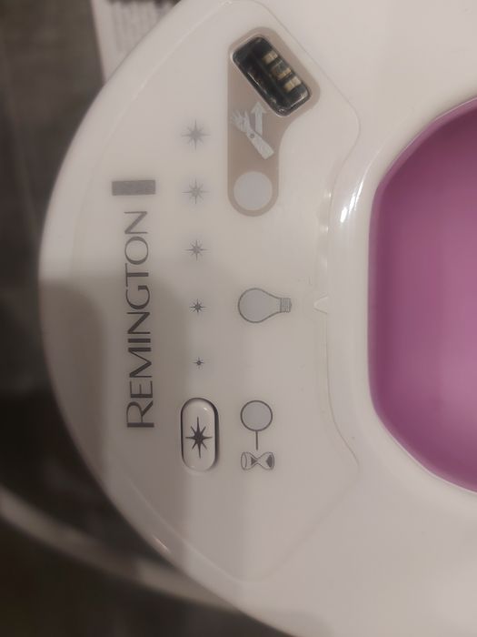 Vând Epilator cu lumina intens pulsata  IPL6000F pentru Fata si Corp