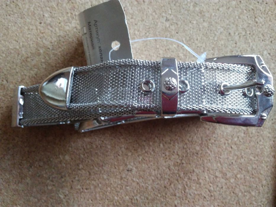 Стилен сребрист колан с метална плетена нишка