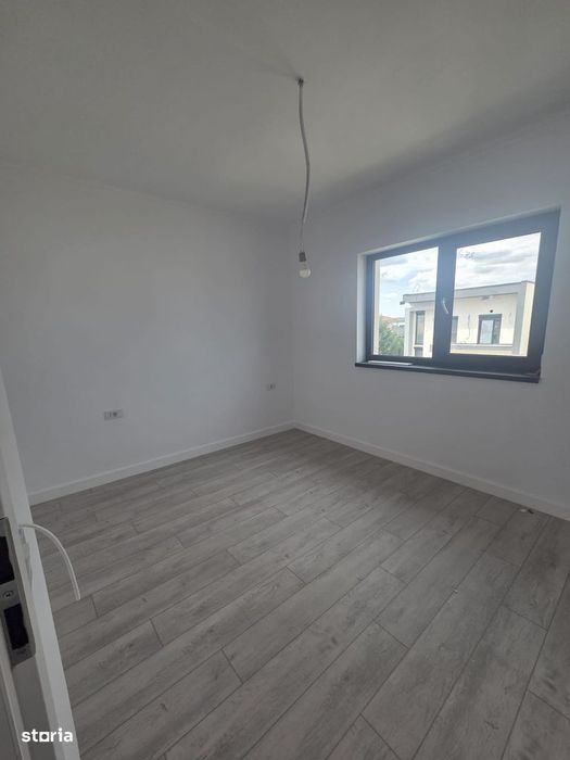 Vila parter + etaj  selgros malu mare