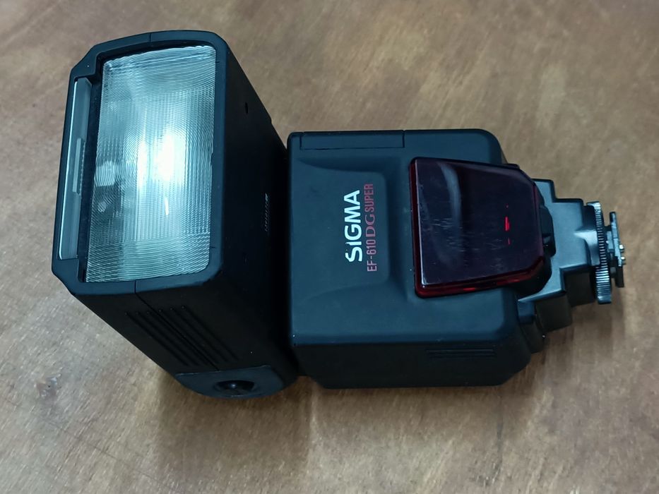 Фотовспышка фирмы "Sigma"
