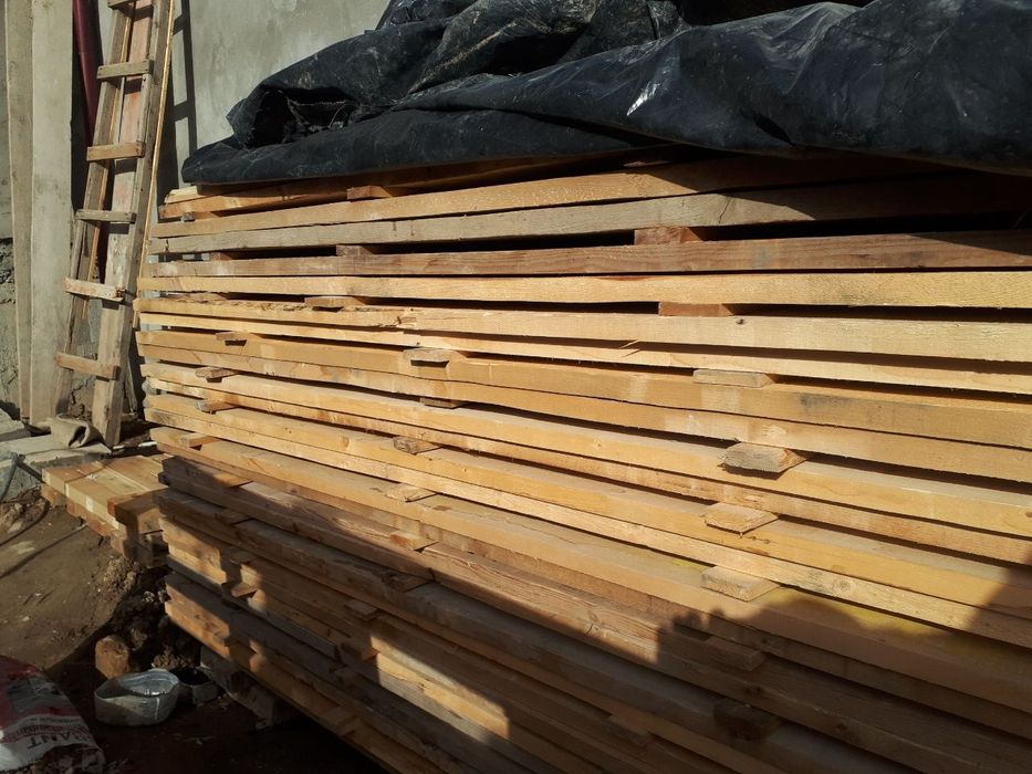 Доски  стропила сосна цена за одну 3х метровую доску.
