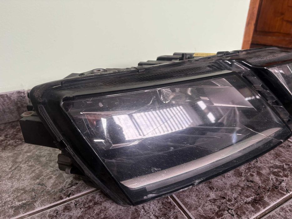 Десен фар за Шкода Октавия / Skoda Octavia facelift 2017-2020