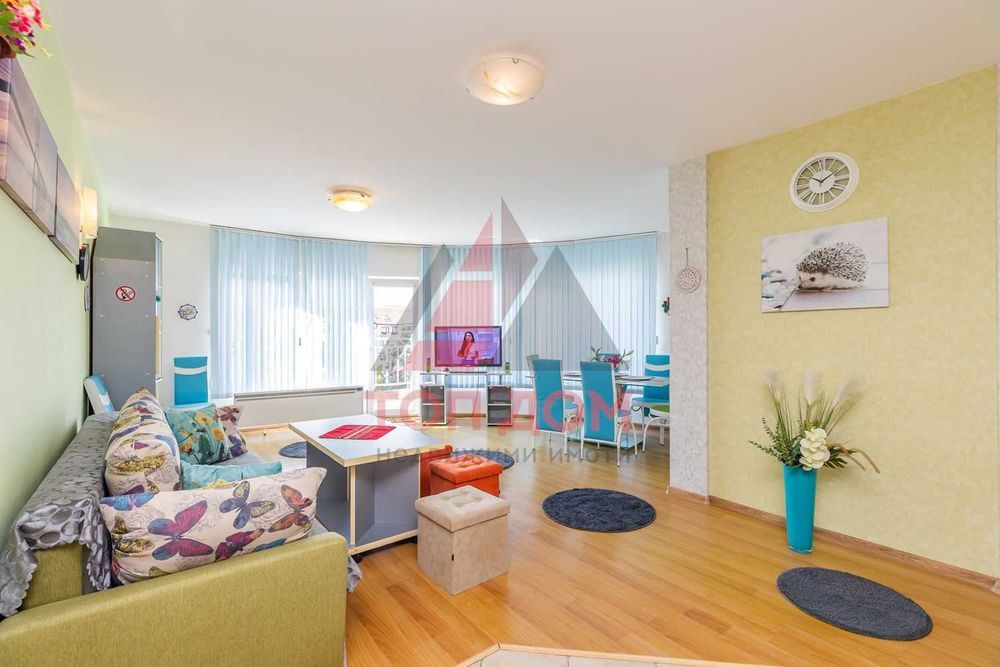 Продава се Четиристаен апартамент в Варна, Център - 150 кв.м за 3333 €/кв.м - Снимка #2