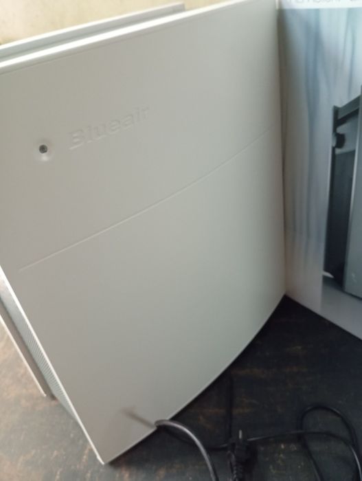 Пречиствател на въздух Blueair 403