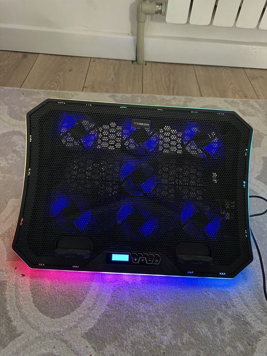 Подставка с охлаждением