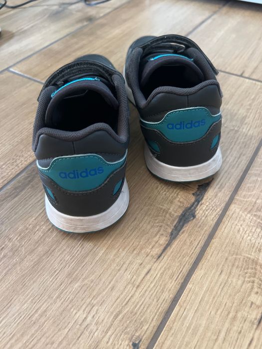 Adidas маратонки